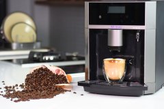 全自動意式咖啡機什麼牌子好  能打奶泡的Moltio意式咖啡機介紹