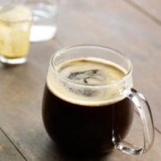 美式咖啡英文Americano和lungo有什麼不同？美式咖啡熱量高嗎？