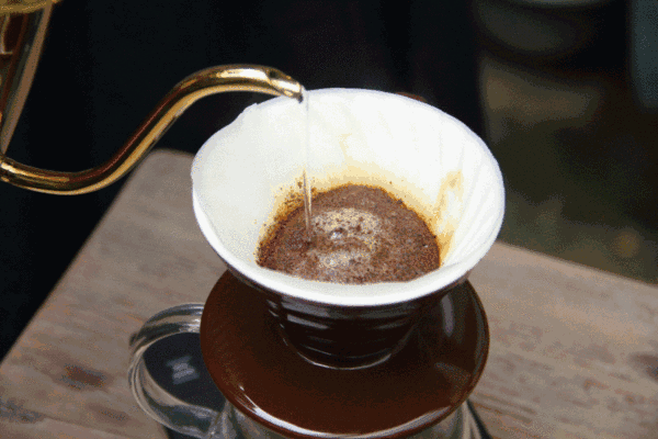 《咖啡水科學》如何製造符合精品咖啡協會SCA標準的礦物水？