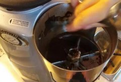 意式磨豆機保養|磨豆機清潔與調磨校正