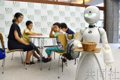 殘障者遠程操控機器人待客的咖啡館在日本開業！中國咖啡師快要失