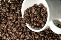 咖啡豆水洗和日曬味道口感有何不同  咖啡水洗法優缺點是什麼