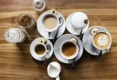 維也納咖啡價格怎樣 康寶藍特濃咖啡正確喝法 法國牛奶咖啡怎麼加